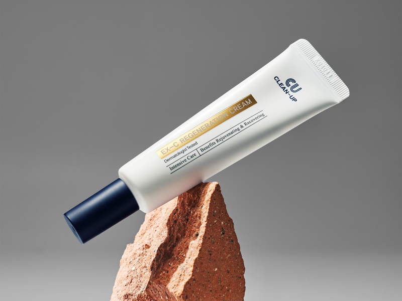 KEM DƯỠNG PHỤC HỒI VÀ TÁI TẠO DA